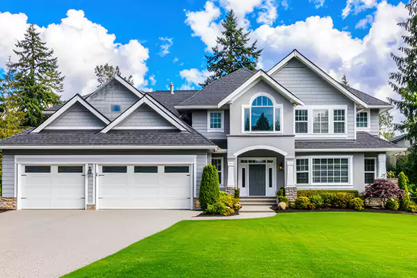 Cleaning Mold Off Wood in Waterloo, IA